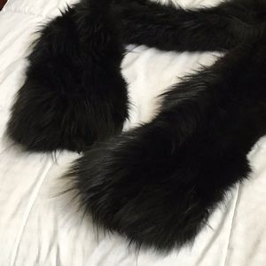 Black fox scarf